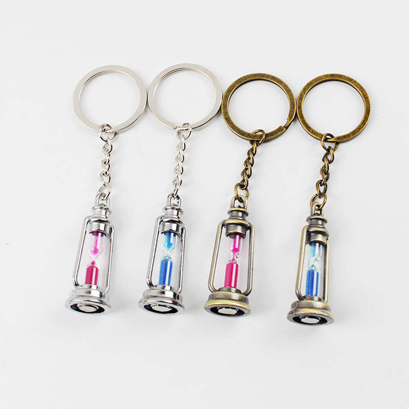 Wholesale Kerosene Lamp Hourglass Keychain